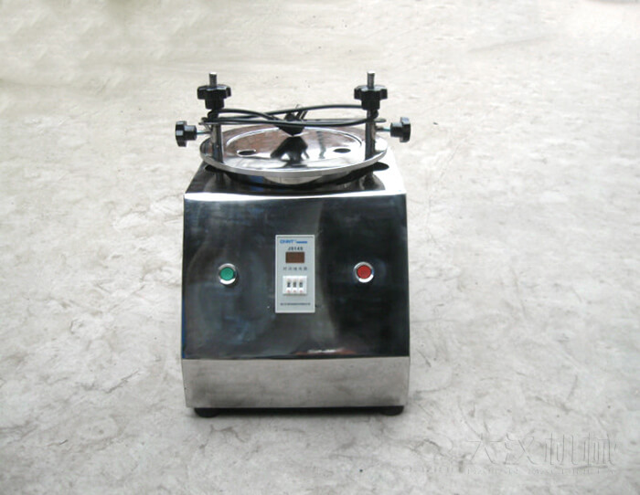 試驗(yàn)篩是一種實(shí)驗(yàn)篩比較常見的一種,所以很多的化學(xué)用品都是可以篩分的。