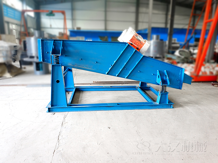 振動脫水篩主要用于選煤,選礦等大型的篩選行業(yè)中。